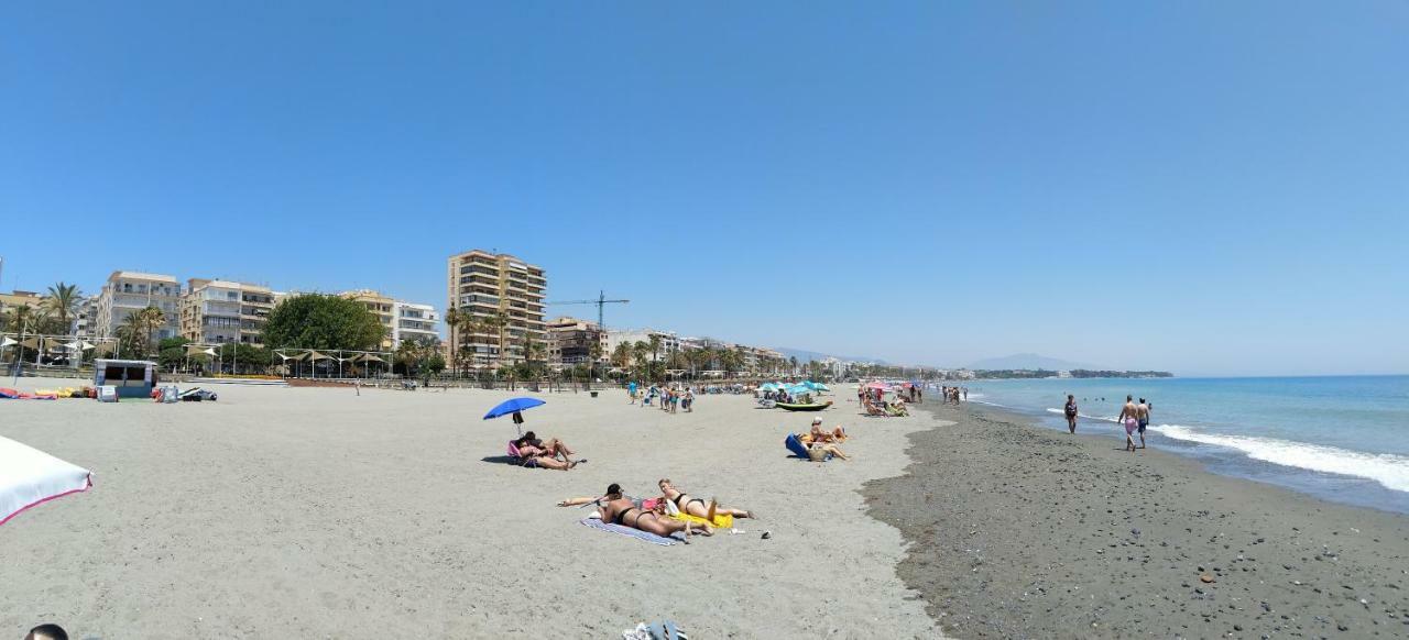 First Line Beach Sea View Естепона Екстериор снимка