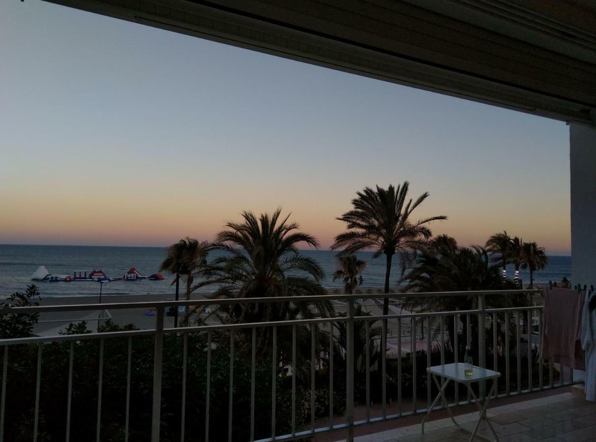 First Line Beach Sea View Естепона Екстериор снимка