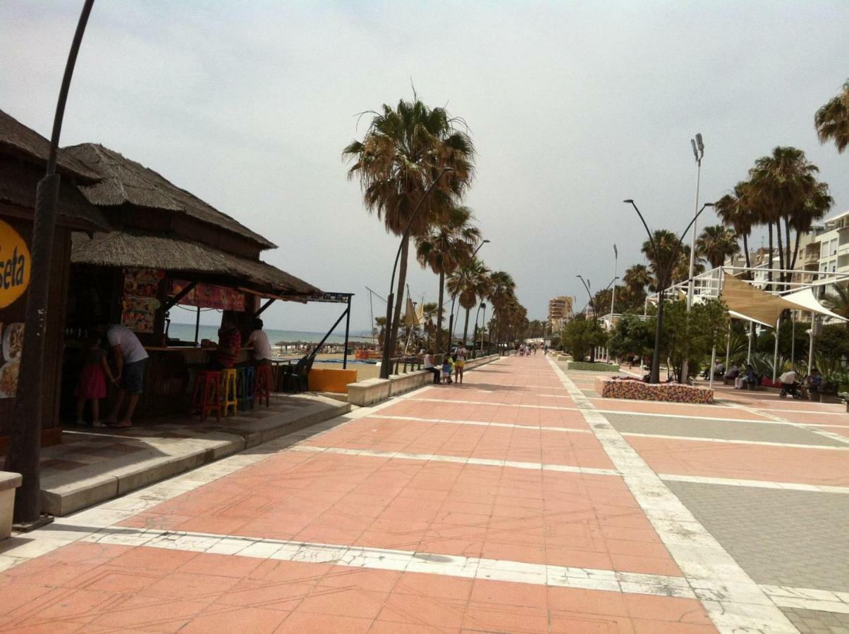 First Line Beach Sea View Естепона Екстериор снимка