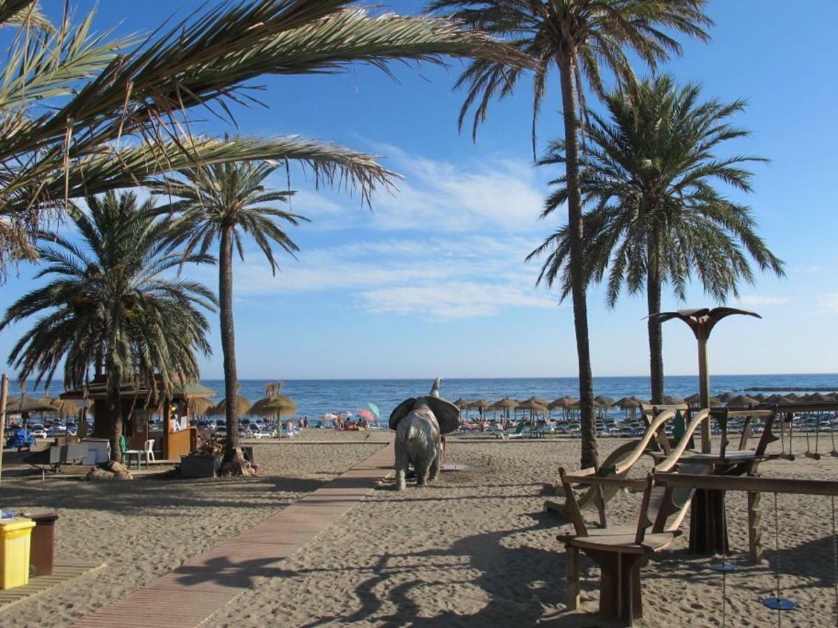 First Line Beach Sea View Естепона Екстериор снимка