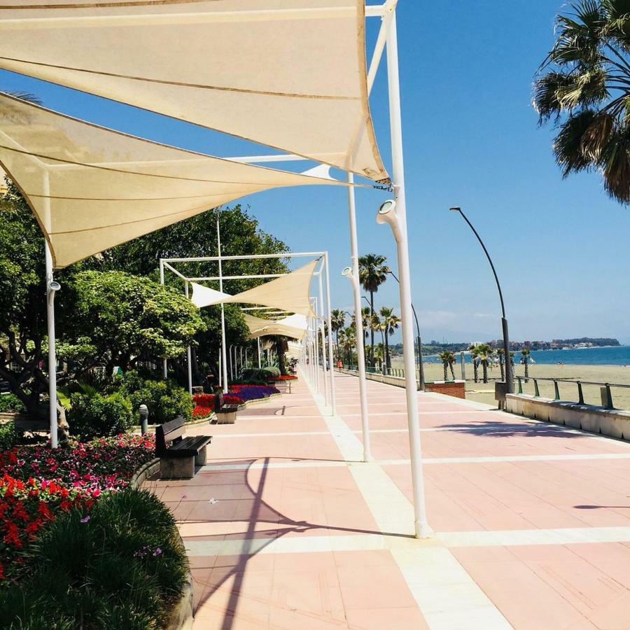 First Line Beach Sea View Естепона Екстериор снимка